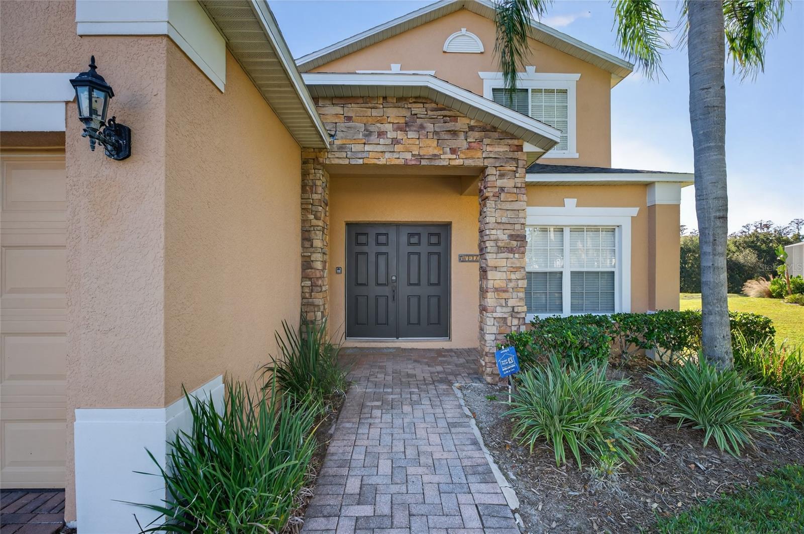 Image 3 of 50 For 169 Moorgate Drive