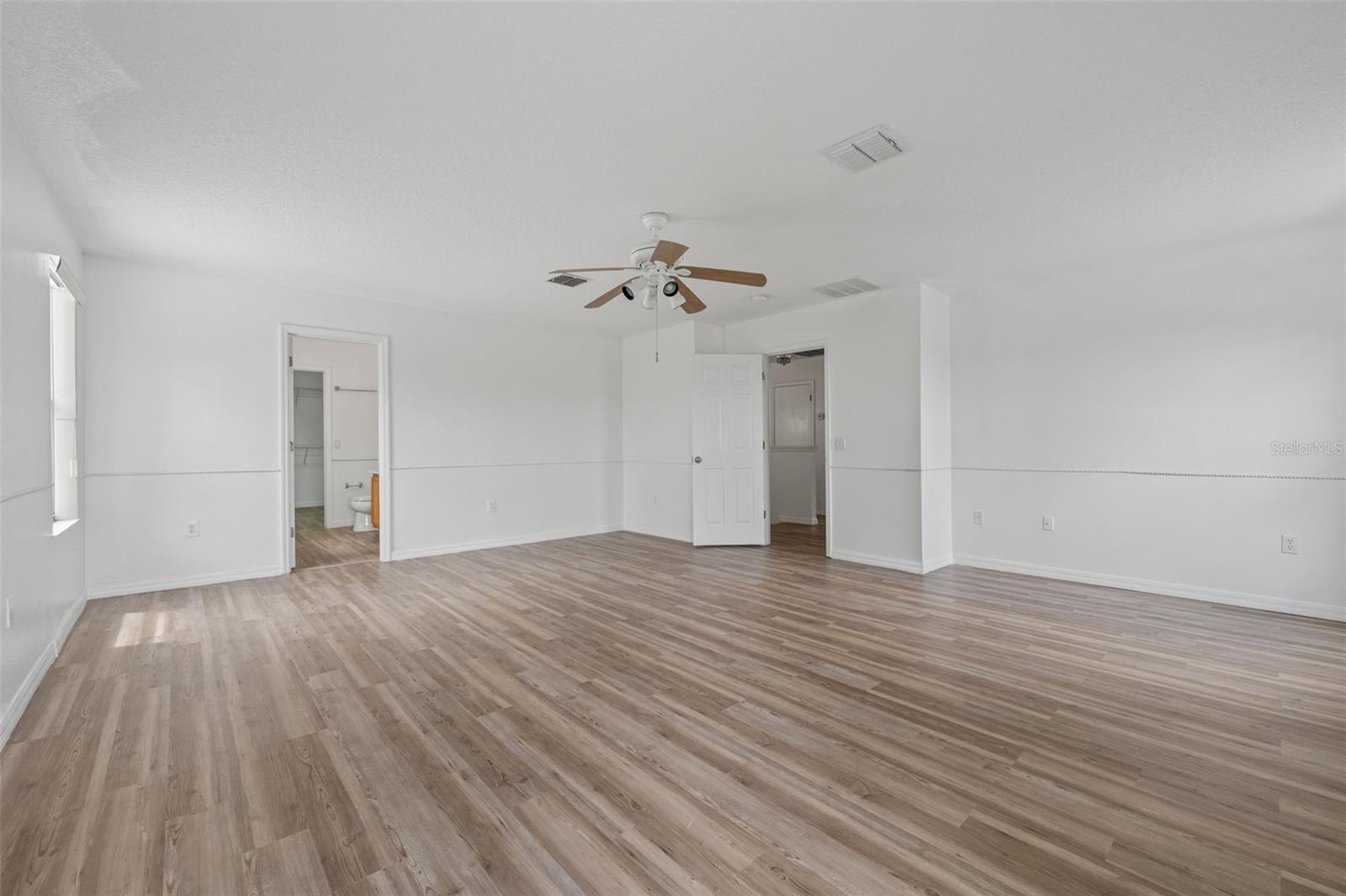 Image 16 of 43 For 2830 Paynes Prairie Circle