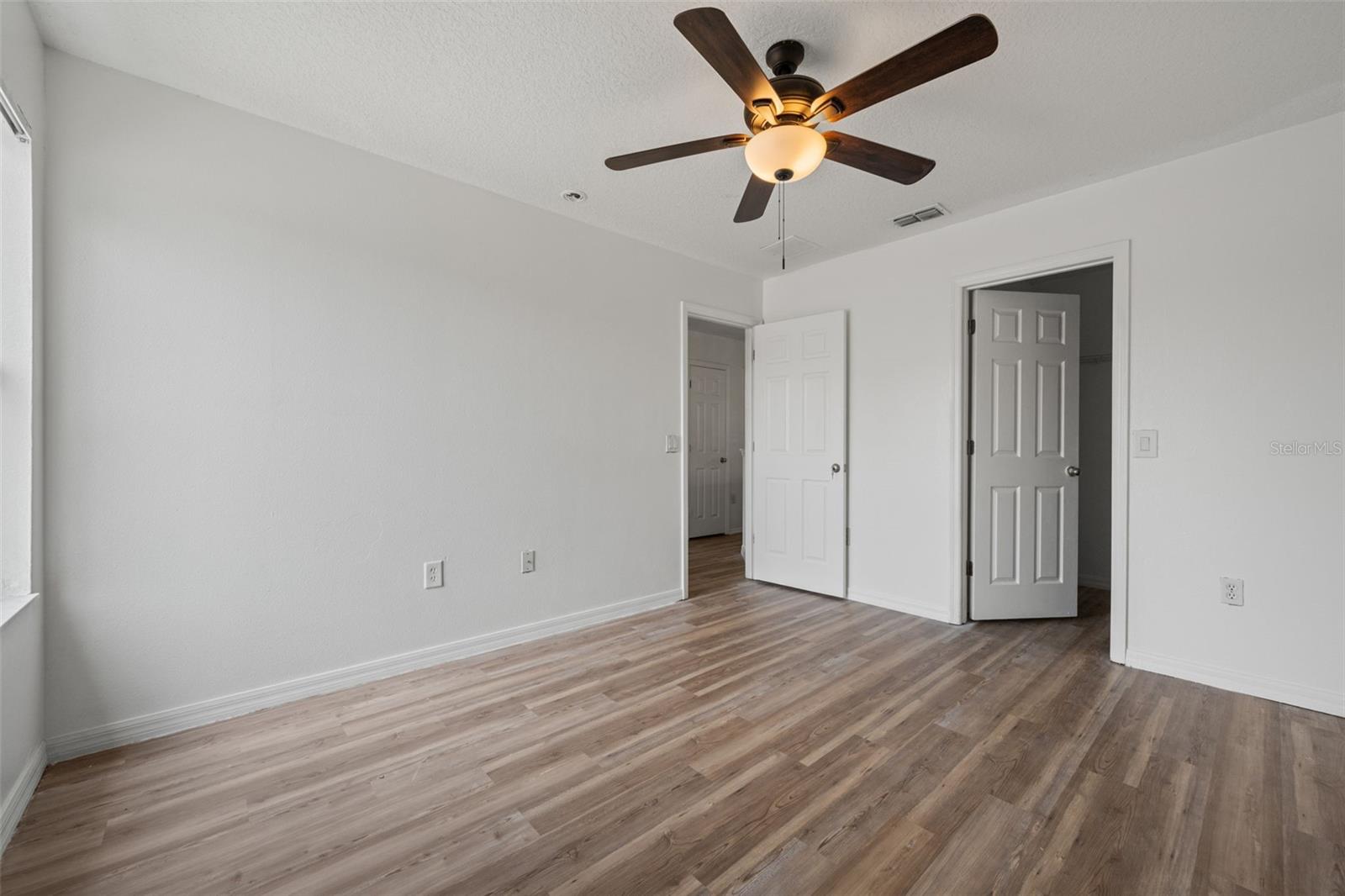 Image 22 of 43 For 2830 Paynes Prairie Circle