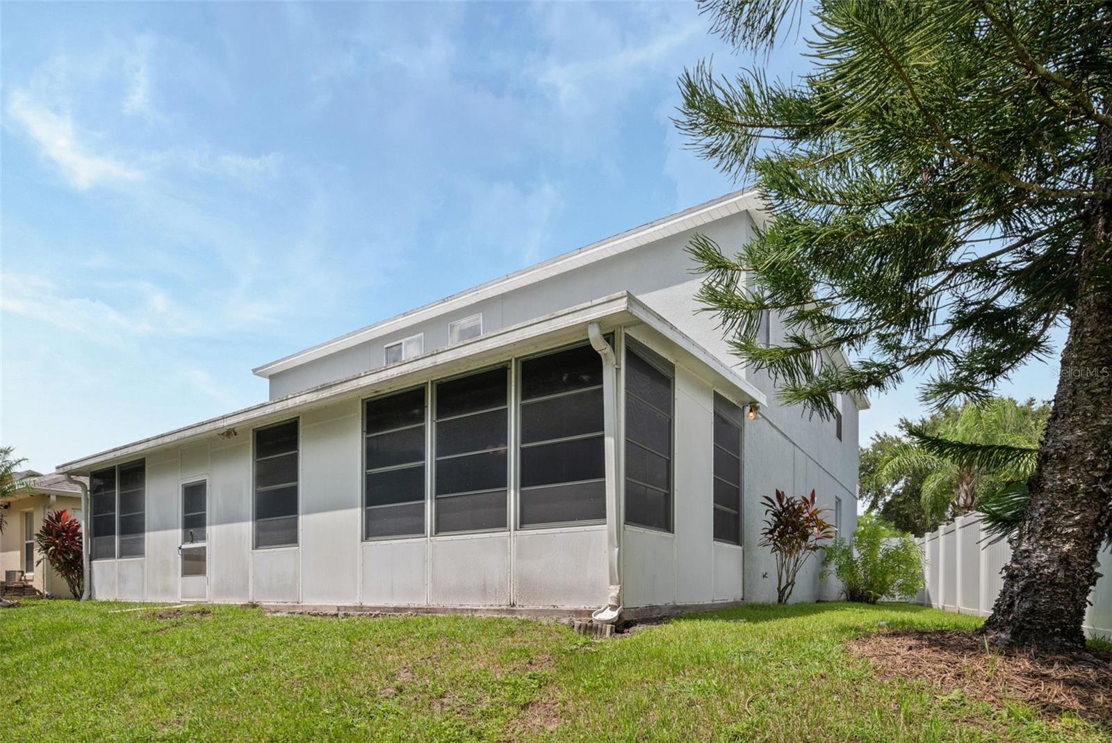 Image 33 of 43 For 2830 Paynes Prairie Circle