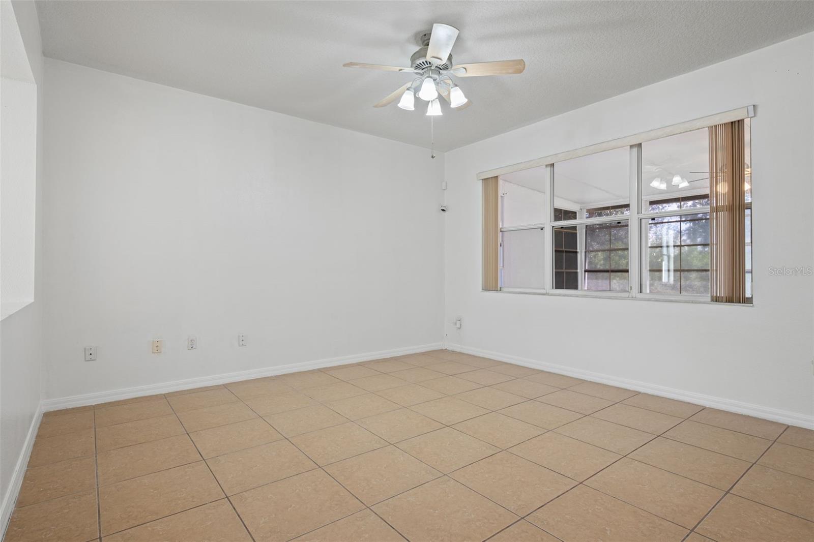 Image 4 of 43 For 2830 Paynes Prairie Circle