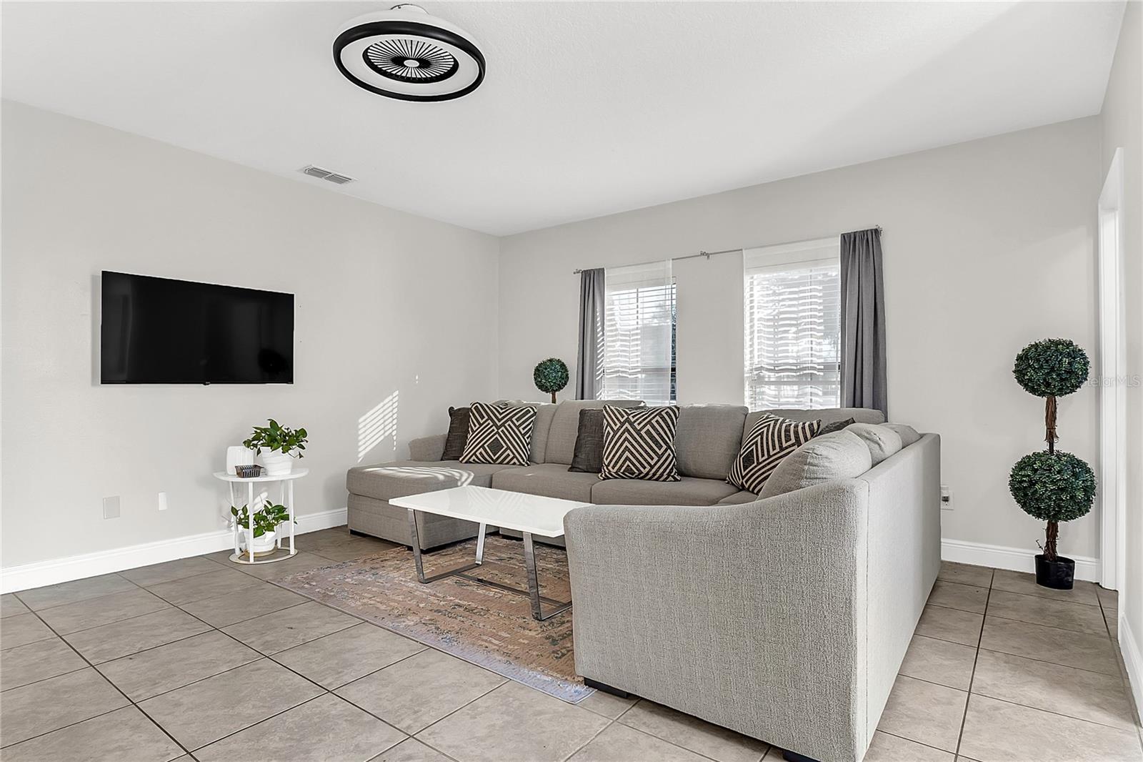 Image 10 of 25 For 105 Kenny Boulevard