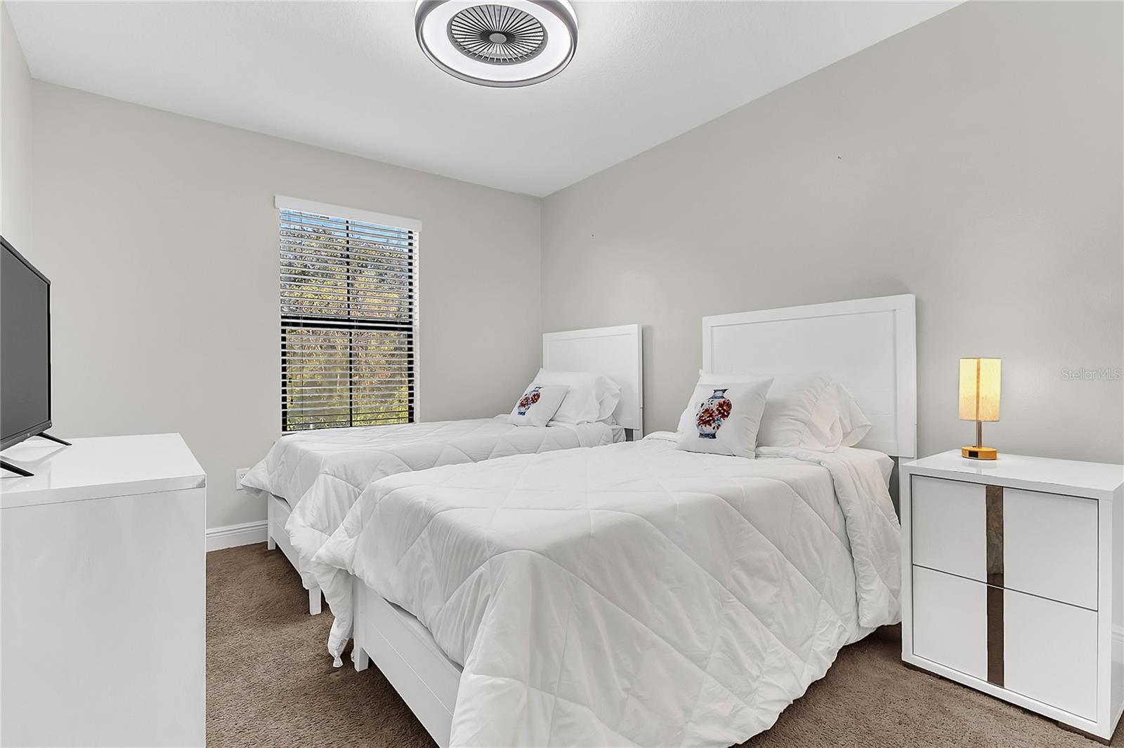 Image 17 of 25 For 105 Kenny Boulevard