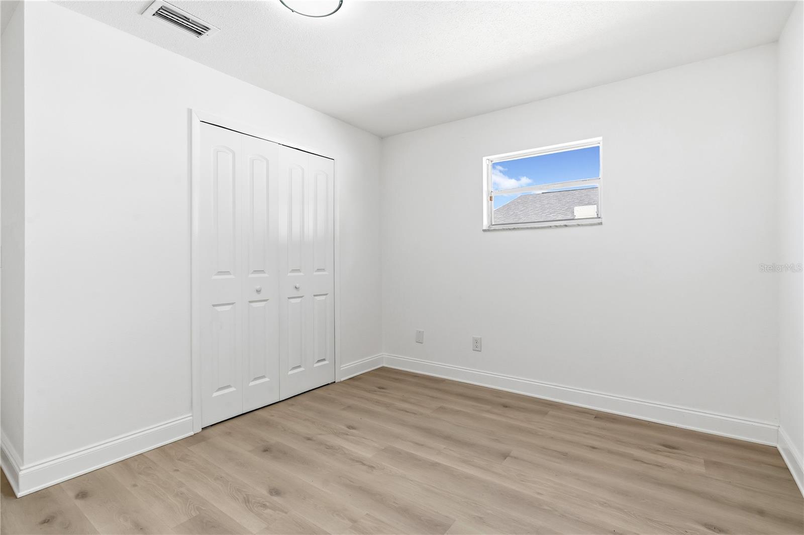 Image 20 of 47 For 1985 Japonica Road