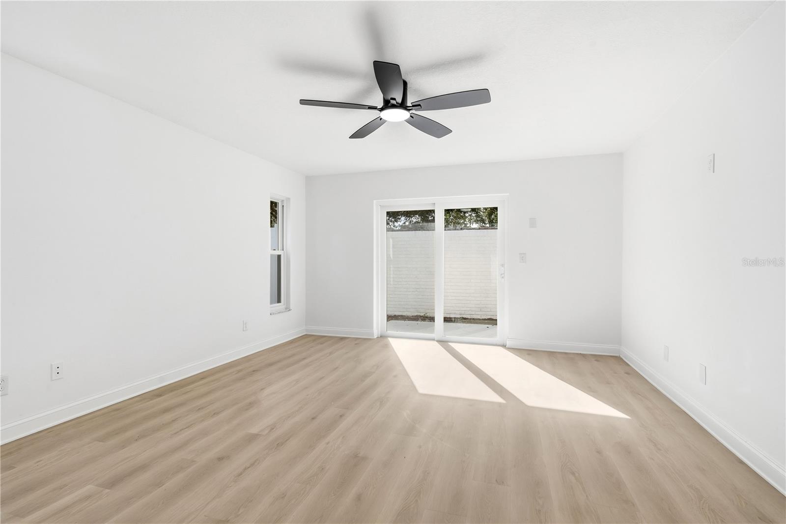 Image 22 of 47 For 1985 Japonica Road