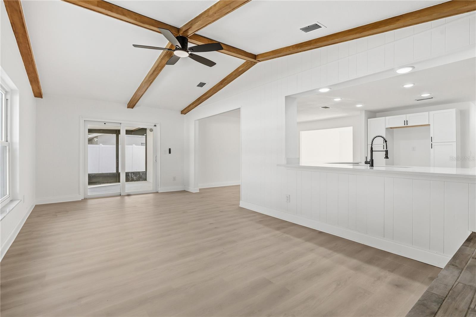 Image 9 of 47 For 1985 Japonica Road