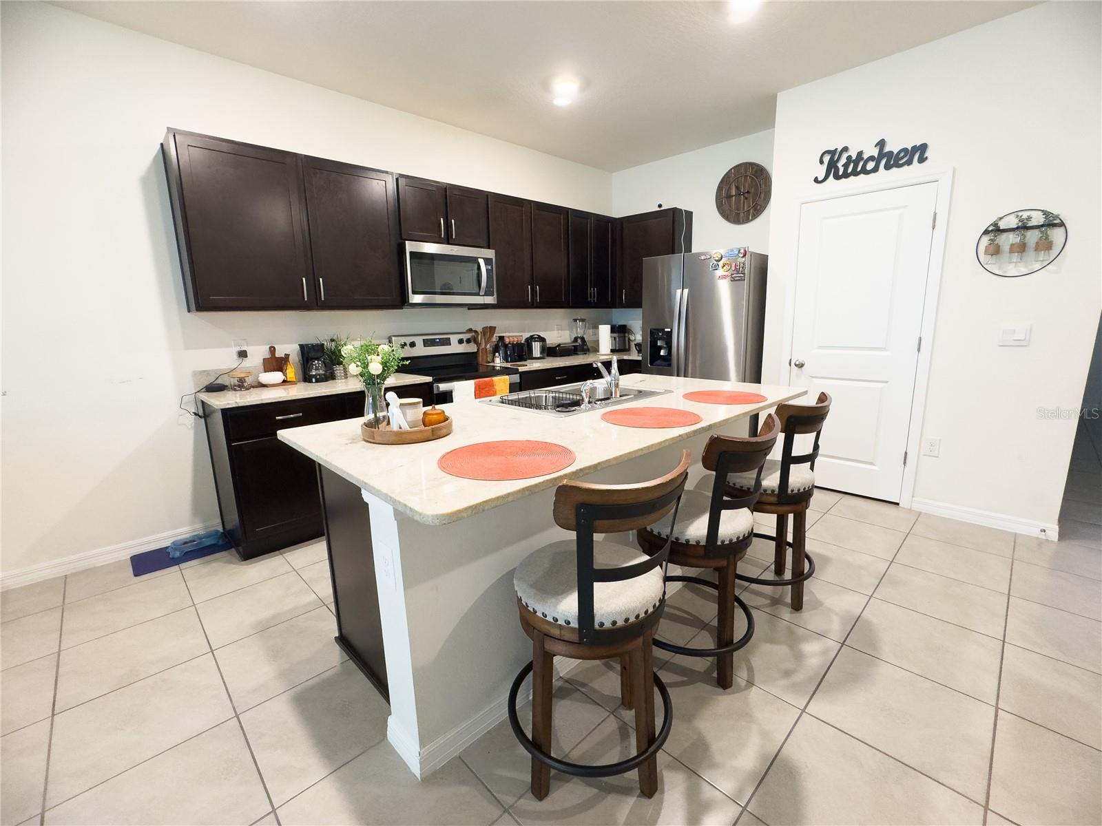 Image 5 of 19 For 2922 Boxwood Grove Row