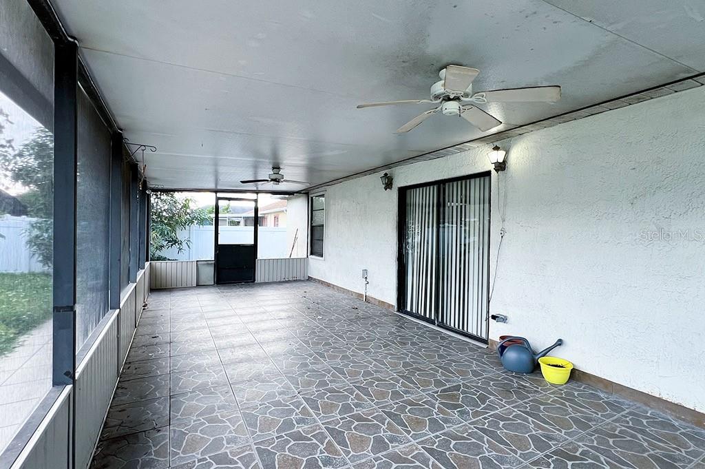 Image 20 of 26 For 10 York Court