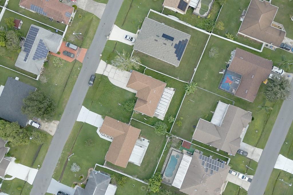 Image 24 of 26 For 10 York Court