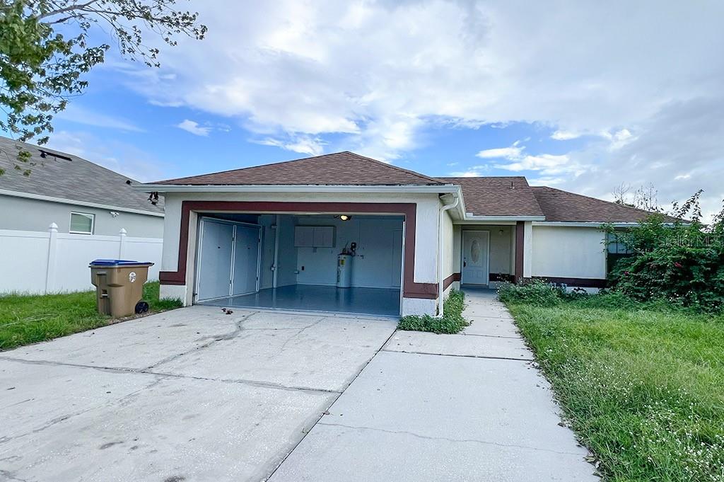 Image 3 of 26 For 10 York Court