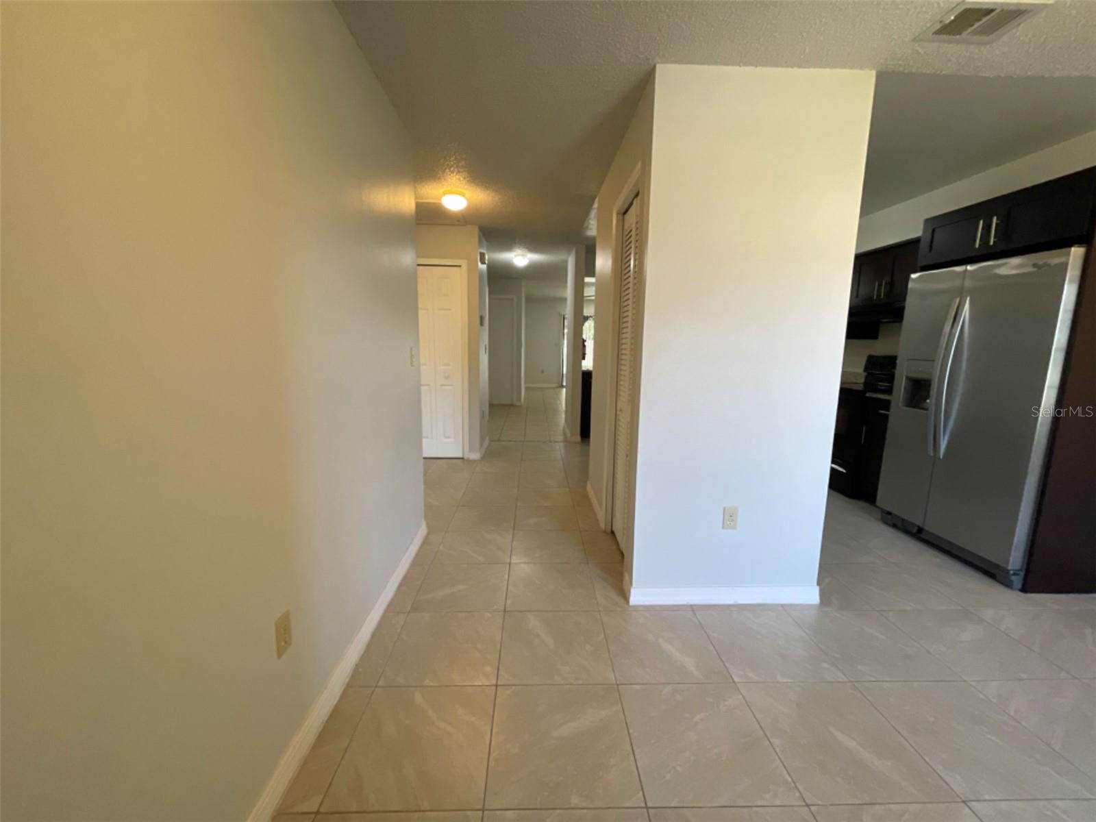 Image 15 of 24 For 809 Glastonbury Drive