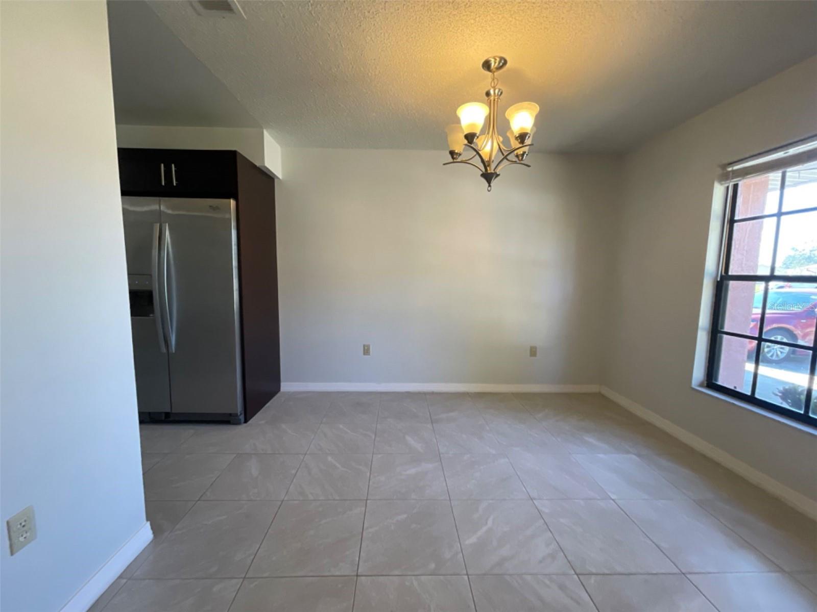 Image 16 of 24 For 809 Glastonbury Drive