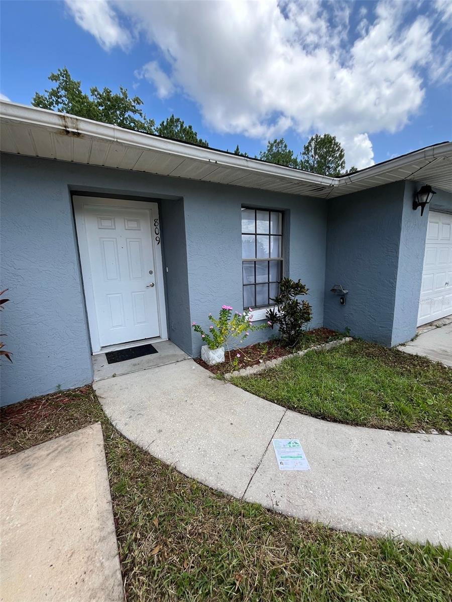 Image 2 of 24 For 809 Glastonbury Drive