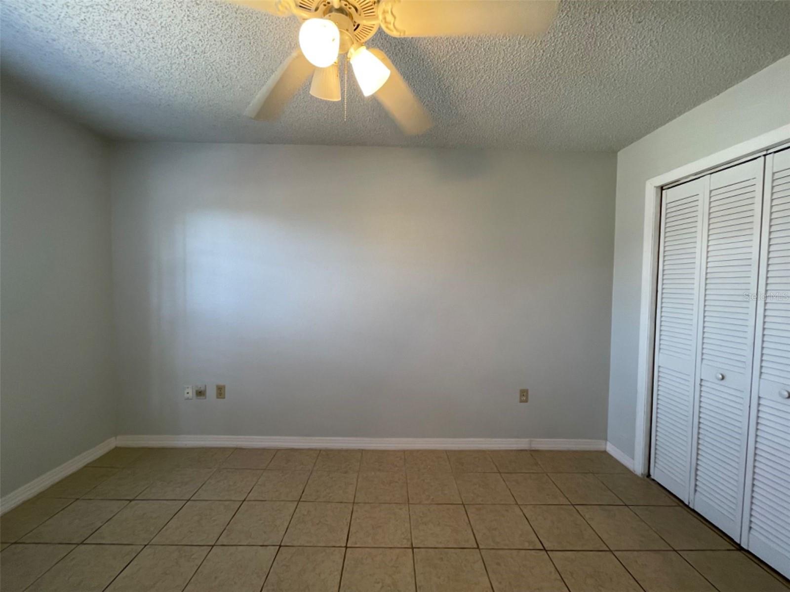 Image 8 of 24 For 809 Glastonbury Drive