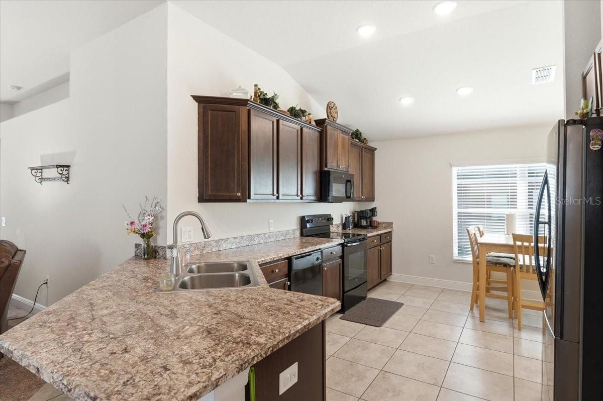 Image 10 of 45 For 1129 Legatto Loop