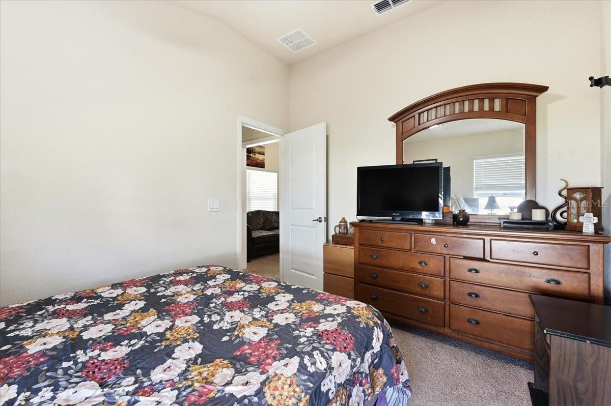 Image 25 of 45 For 1129 Legatto Loop