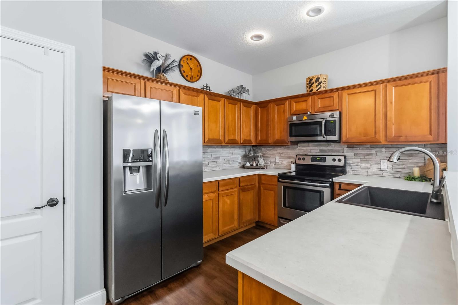 Image 16 of 64 For 3607 Clay Brick Road 54c