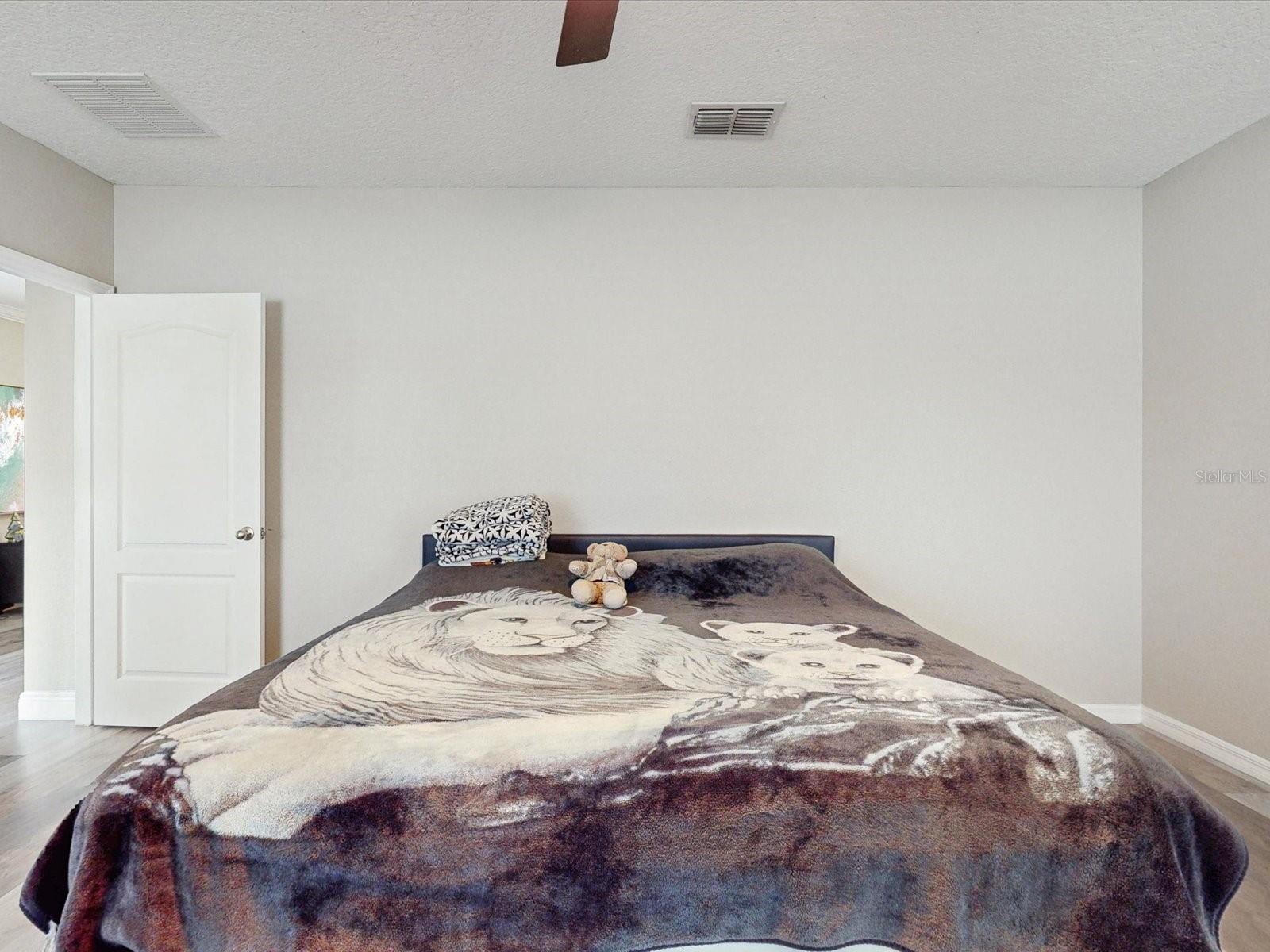 Image 19 of 29 For 1941 Kettle Creek Drive