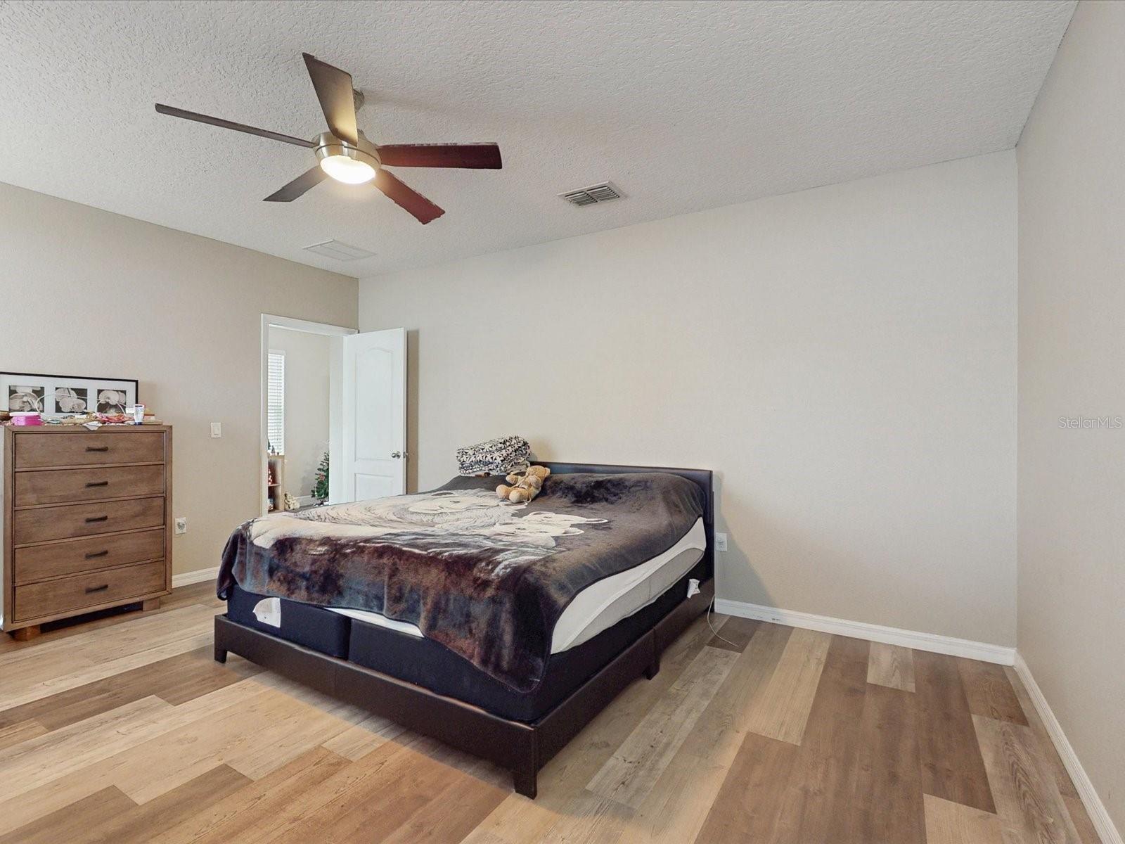 Image 20 of 29 For 1941 Kettle Creek Drive