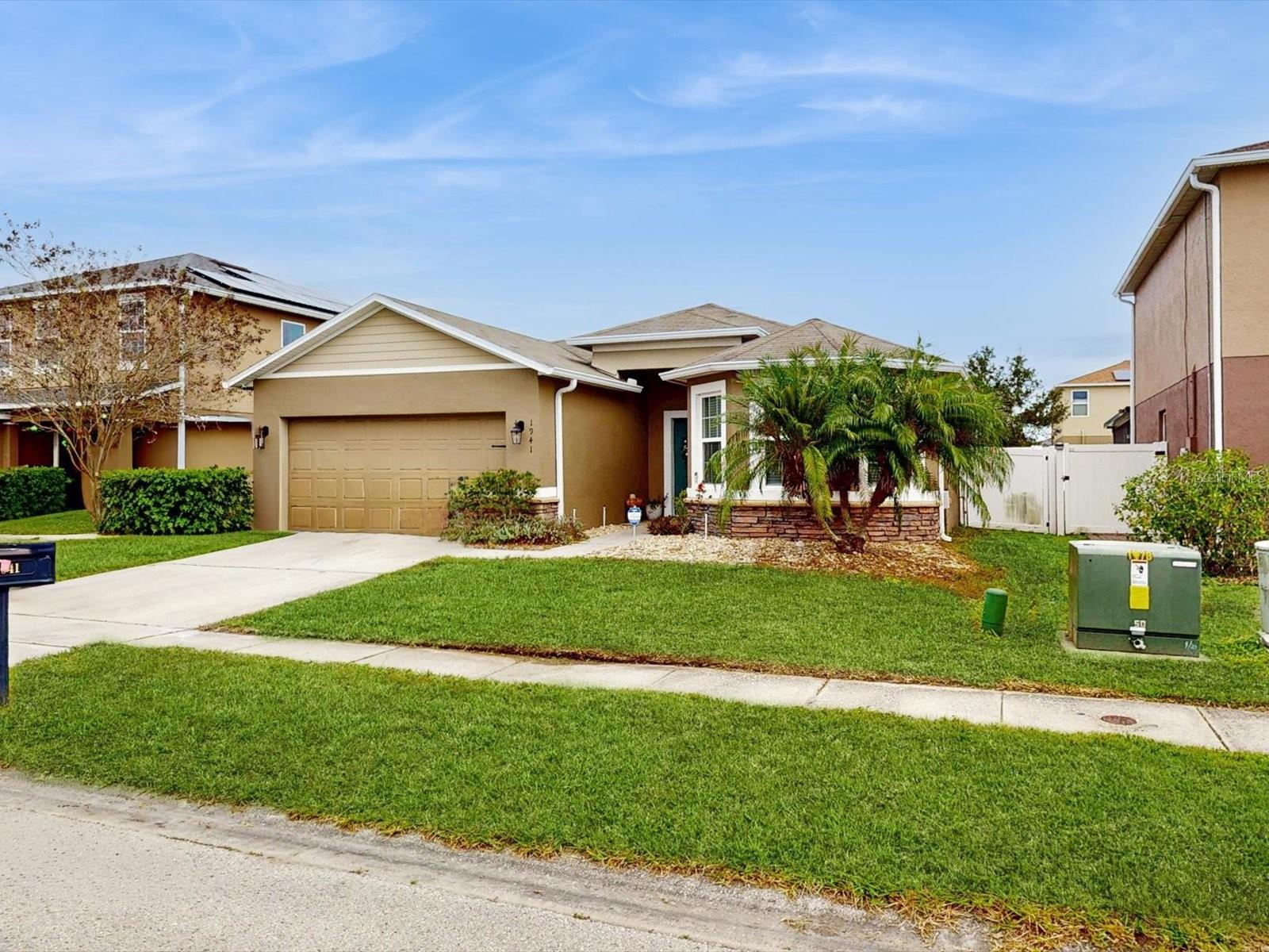 Image 4 of 29 For 1941 Kettle Creek Drive