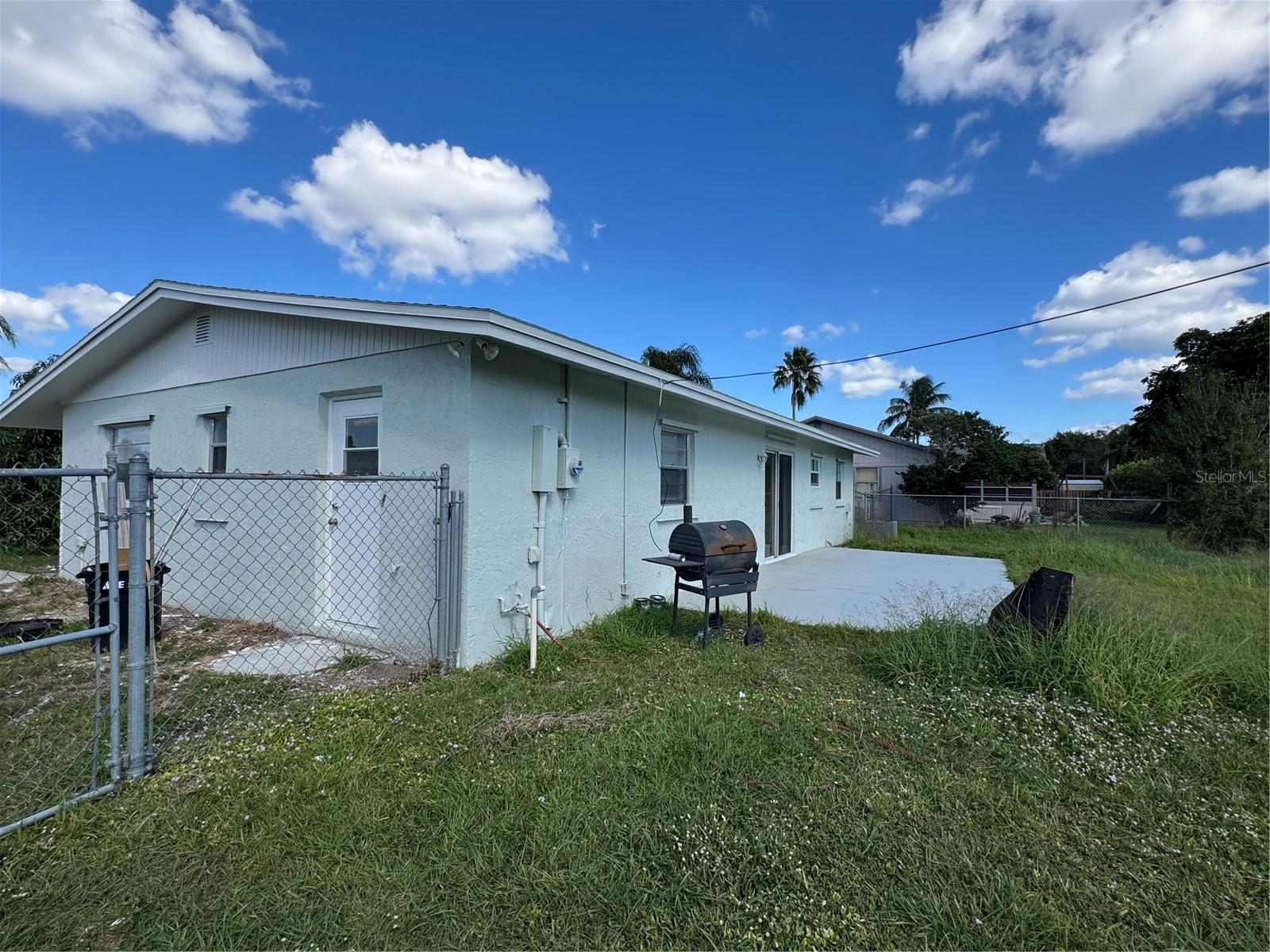 Image 4 of 18 For 1748 Monroe Street