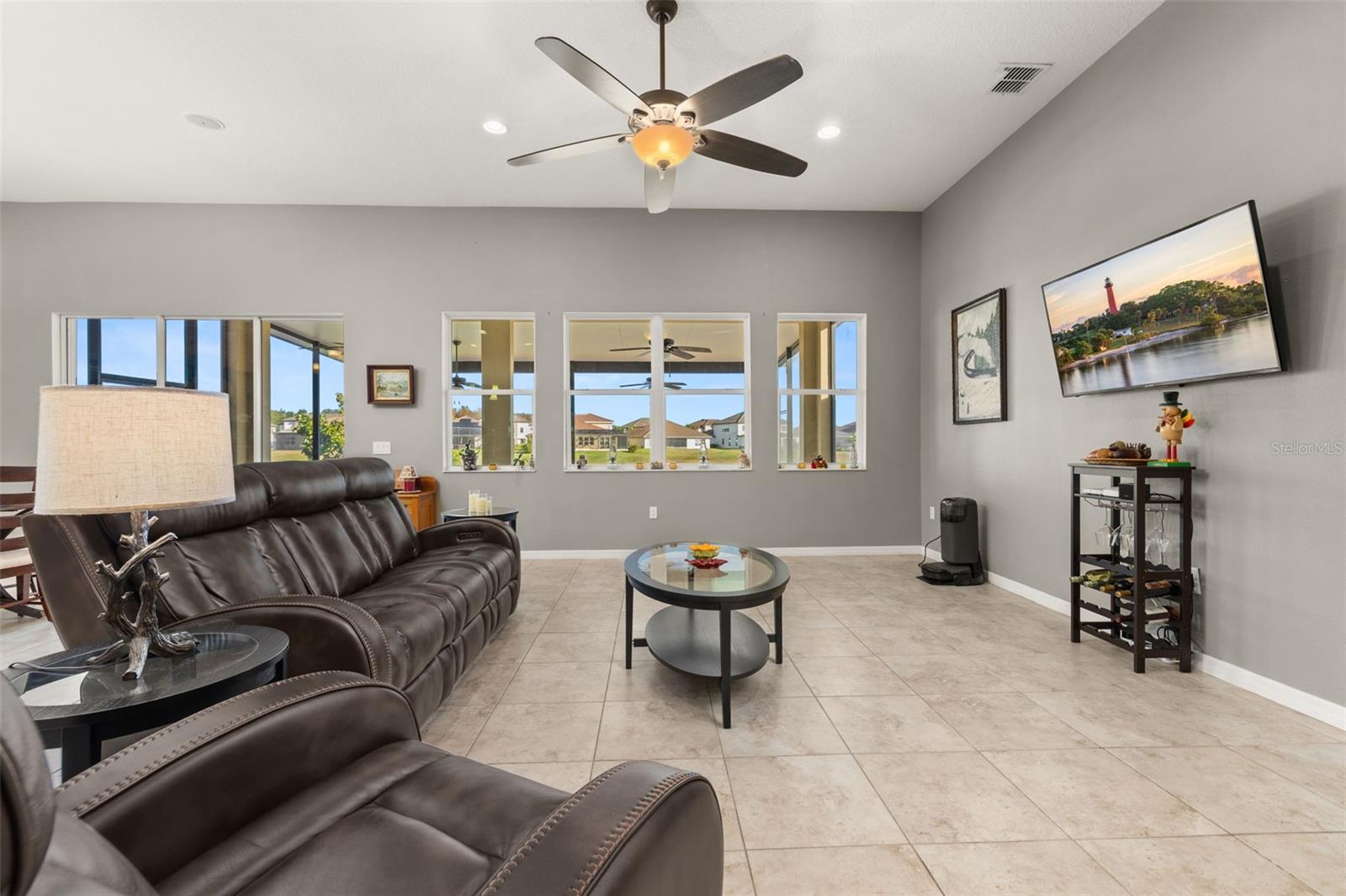 Image 16 of 100 For 2801 Rialto Court