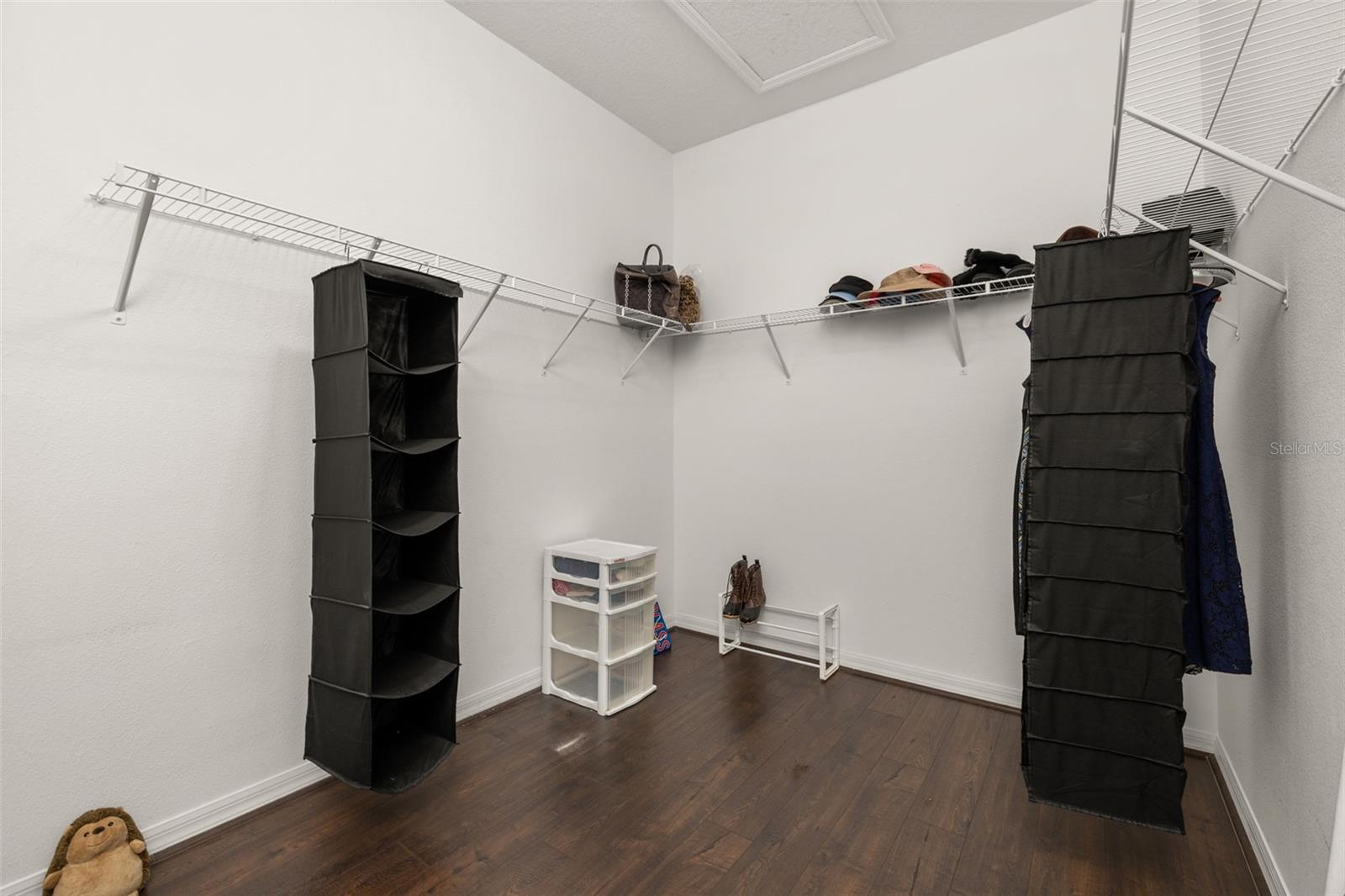 Image 25 of 100 For 2801 Rialto Court