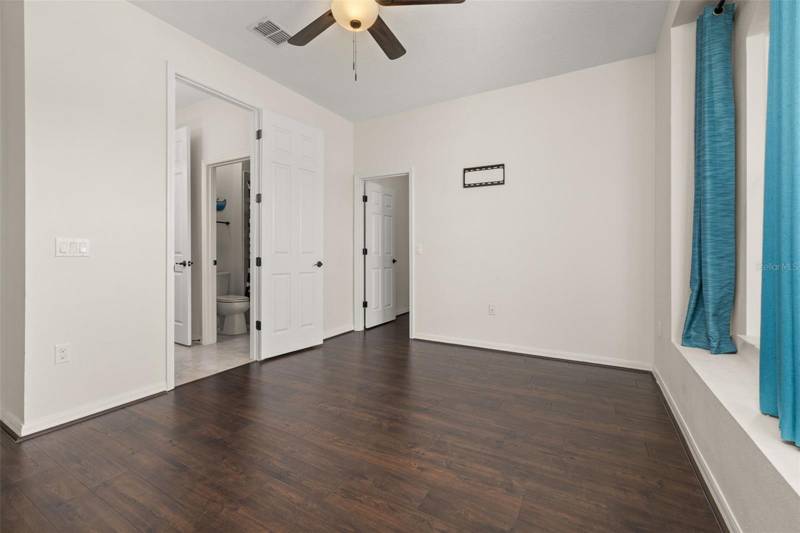 Image 28 of 100 For 2801 Rialto Court