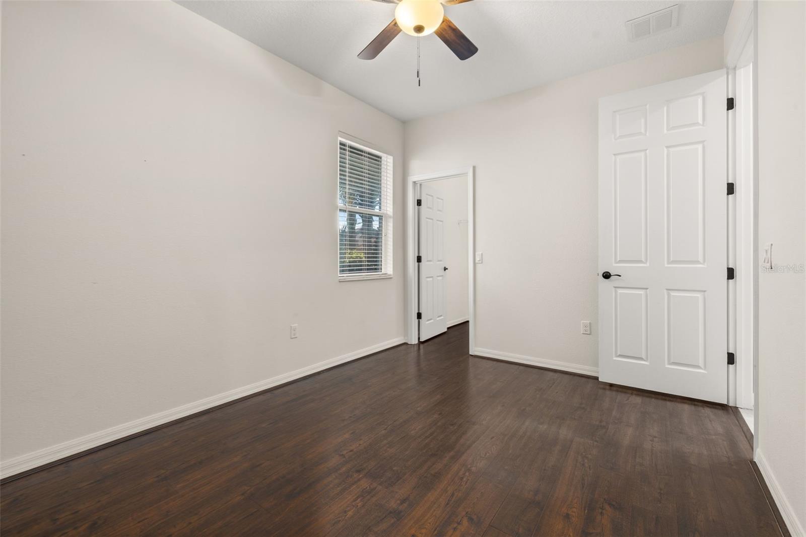 Image 33 of 100 For 2801 Rialto Court