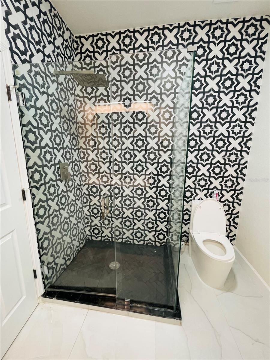 Image 11 of 21 For 207 Vizcay Way