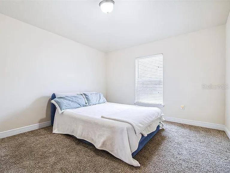 Image 16 of 21 For 404 Rio Grande Court