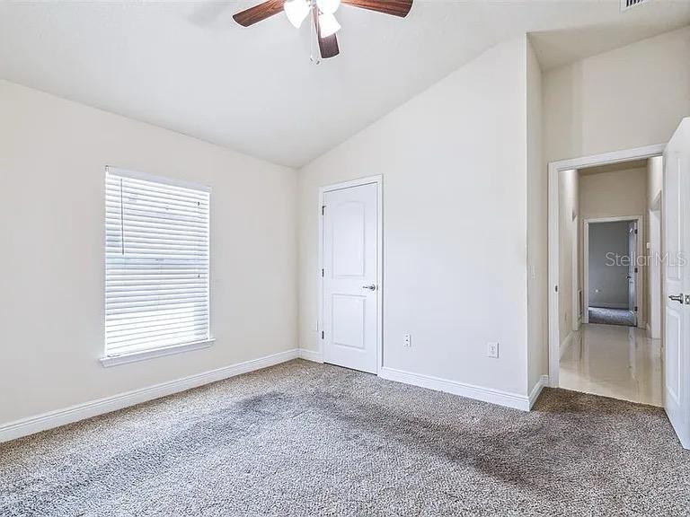 Image 17 of 21 For 404 Rio Grande Court