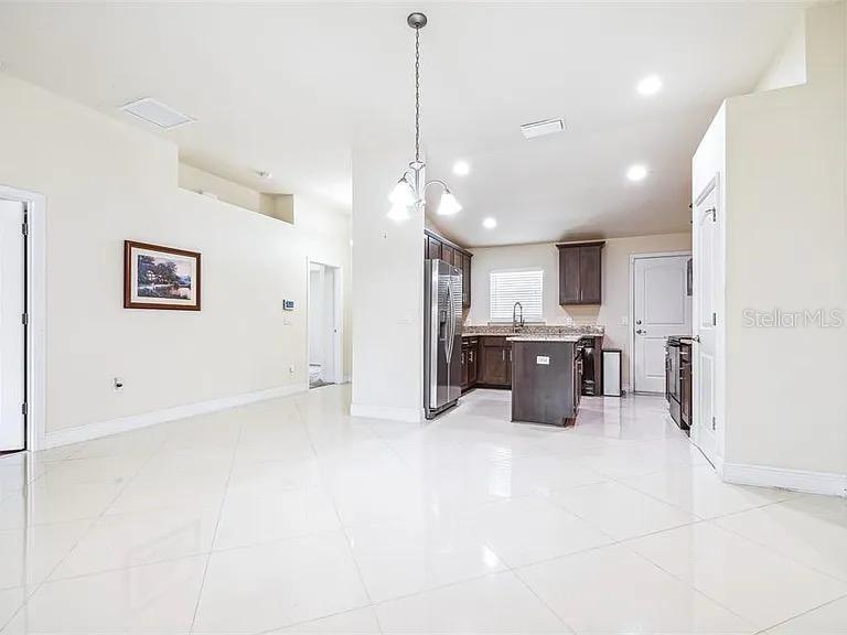 Image 4 of 21 For 404 Rio Grande Court