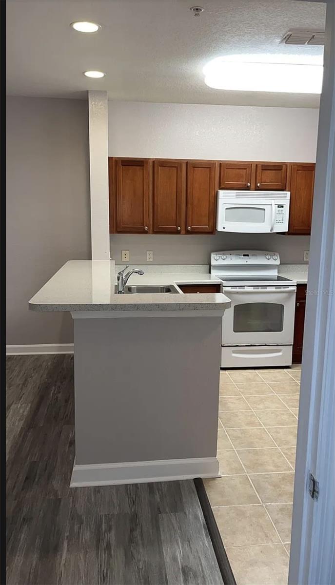 Image 11 of 36 For 3175 Feltrim Place 203