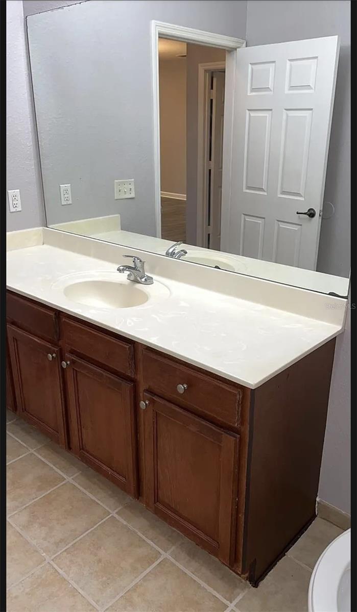 Image 23 of 36 For 3175 Feltrim Place 203