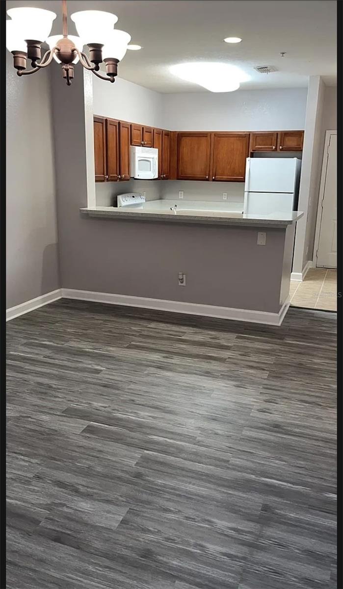 Image 7 of 36 For 3175 Feltrim Place 203