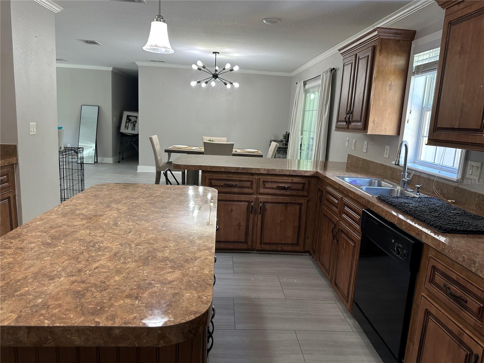 Image 17 of 53 For 221 2nd Street