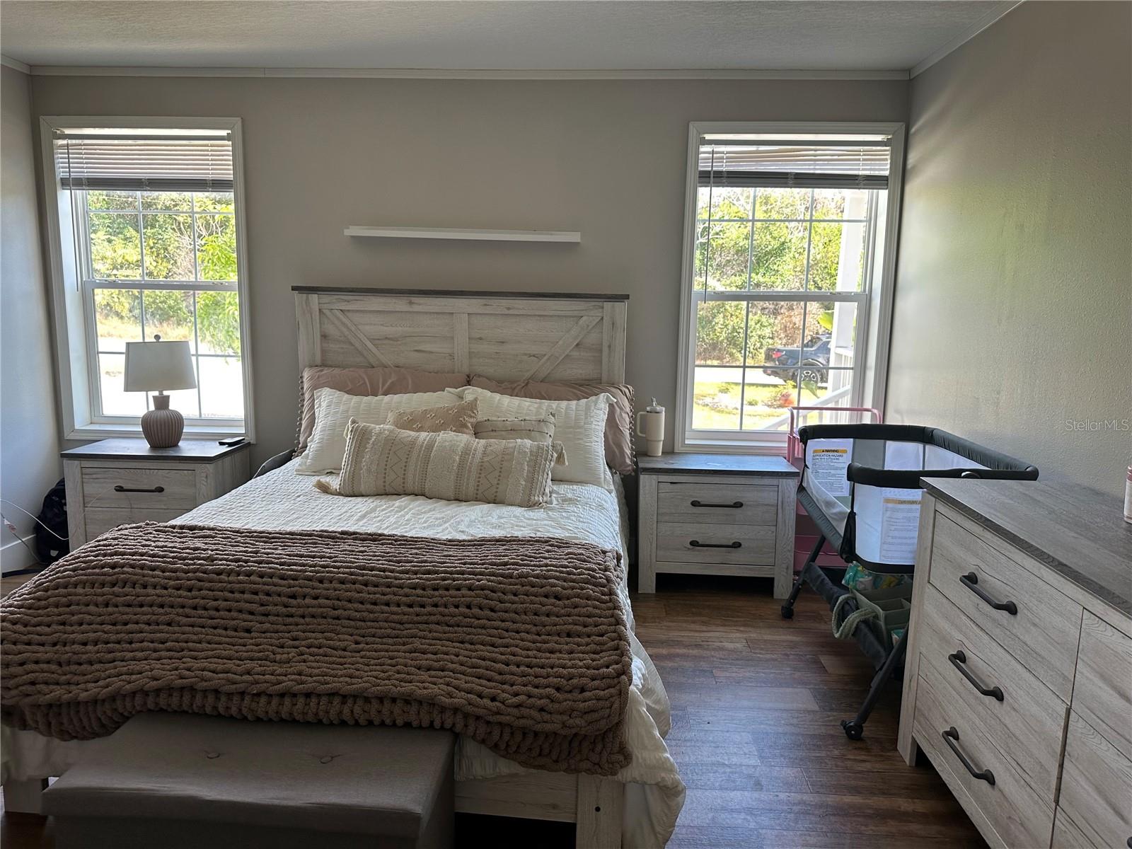 Image 21 of 53 For 221 2nd Street