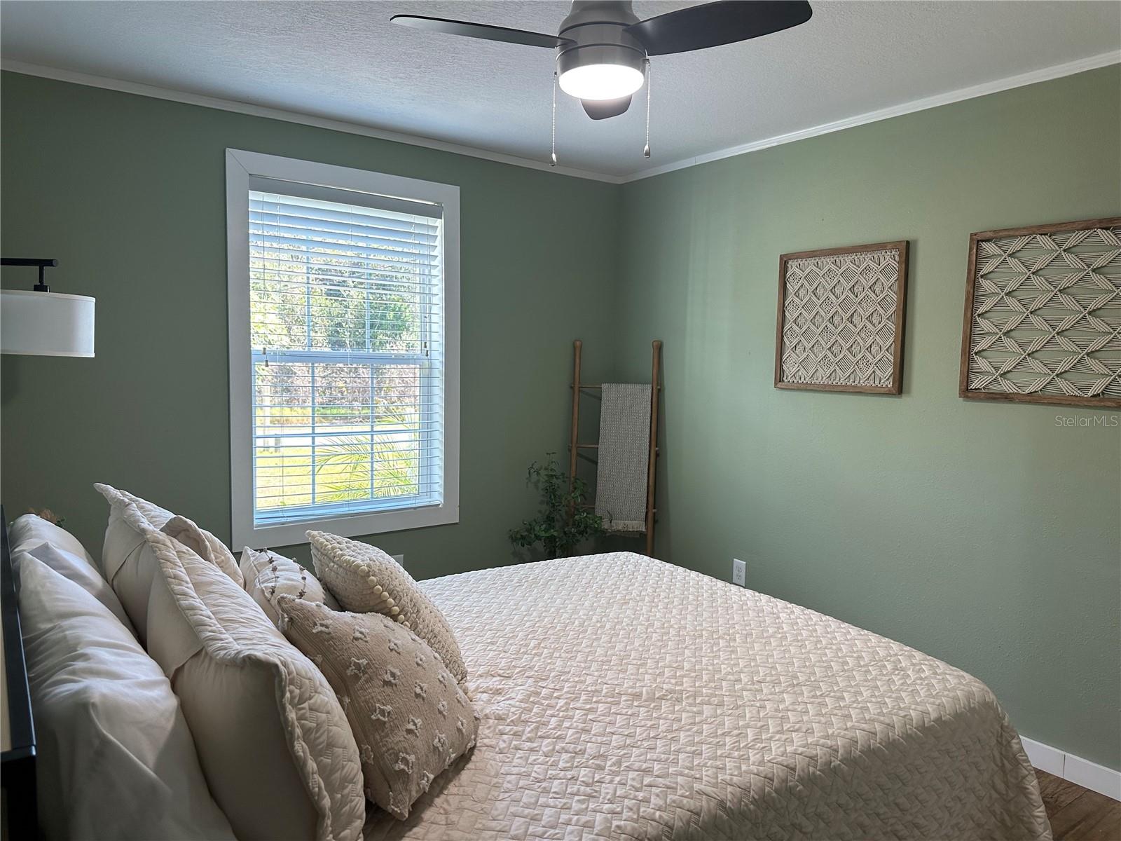 Image 25 of 53 For 221 2nd Street