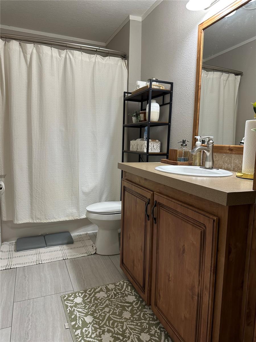 Image 26 of 53 For 221 2nd Street