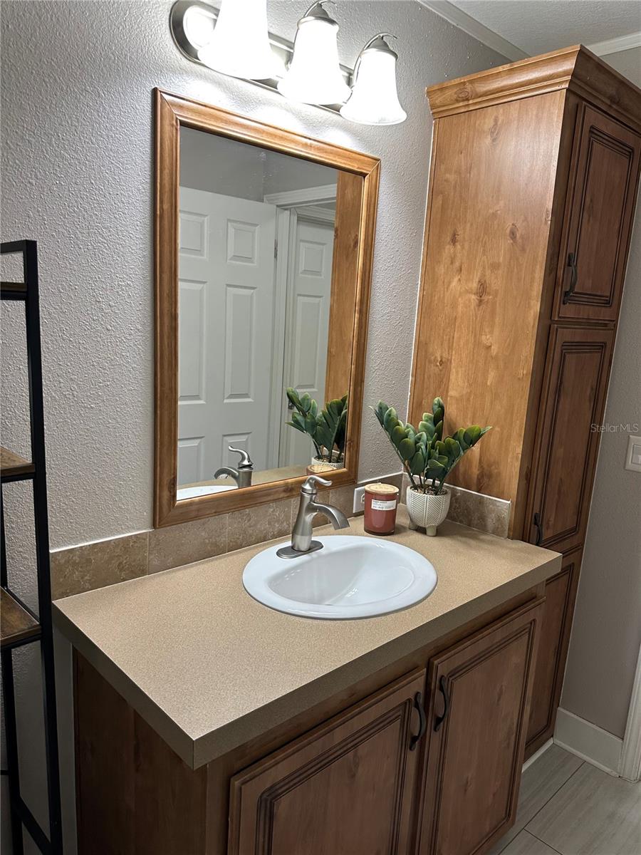 Image 27 of 53 For 221 2nd Street