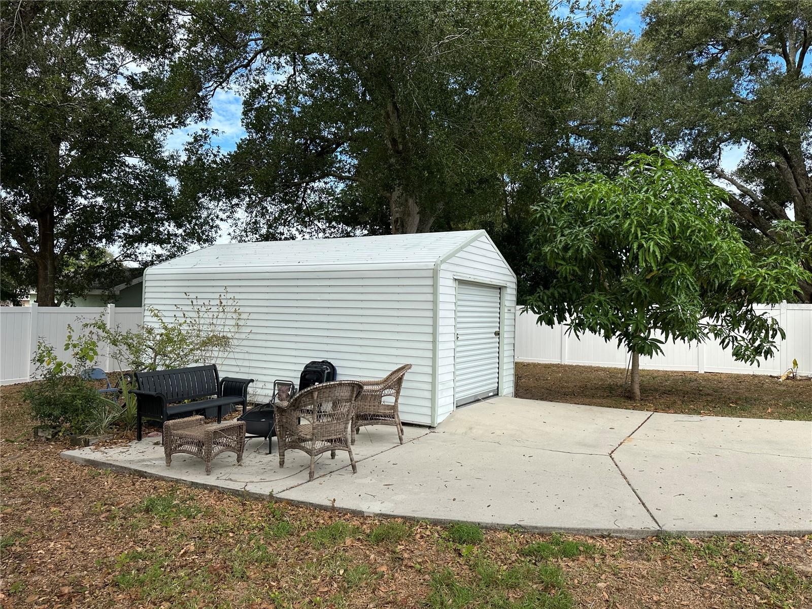 Image 7 of 53 For 221 2nd Street