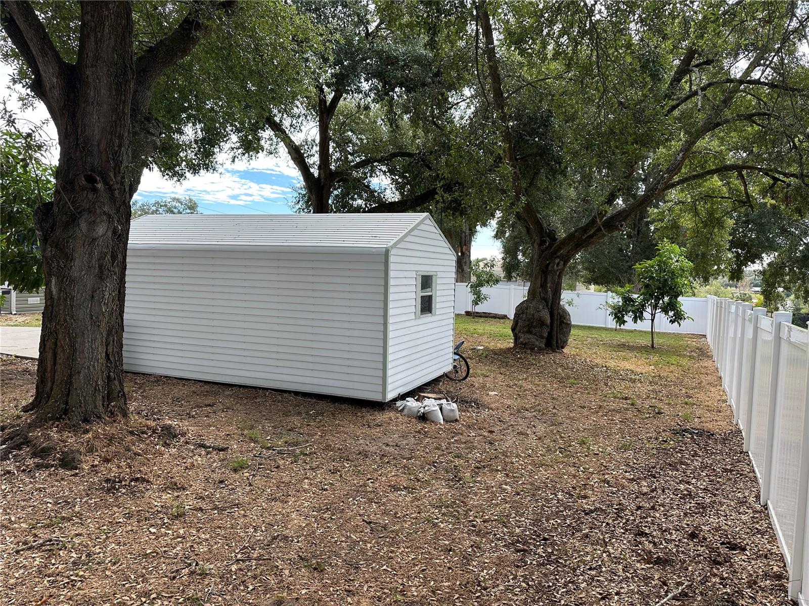 Image 8 of 53 For 221 2nd Street