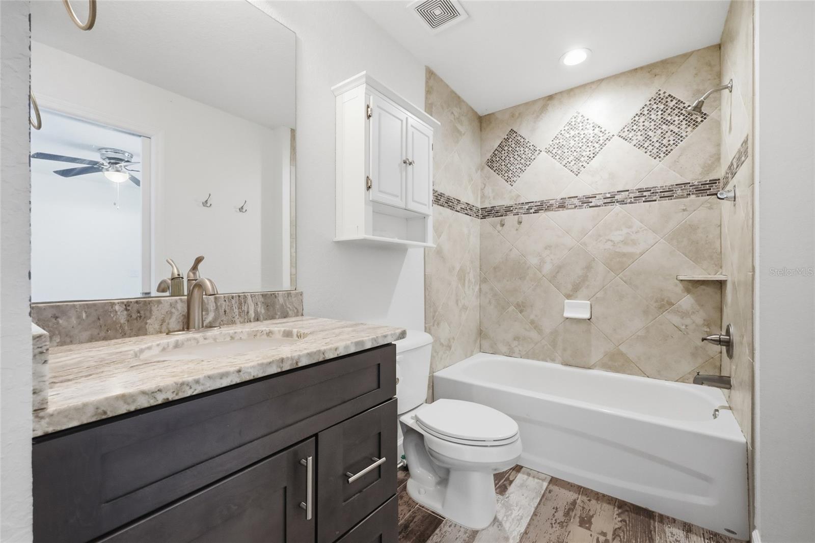 Image 21 of 41 For 3805 115th Street