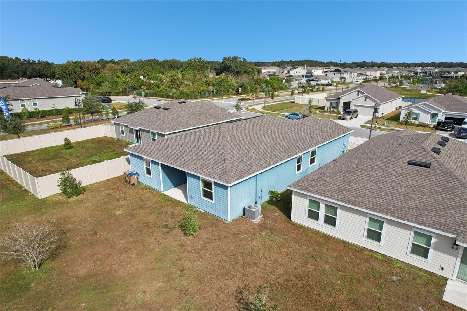 Image 14 of 66 For 2002 Myrtle Pine Street