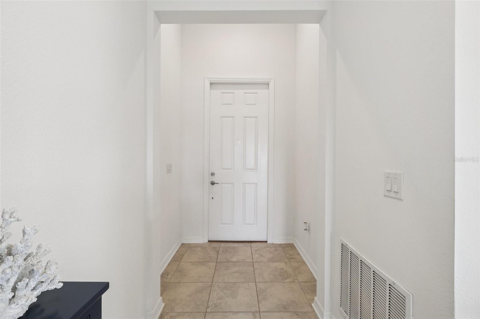 Image 17 of 66 For 2002 Myrtle Pine Street