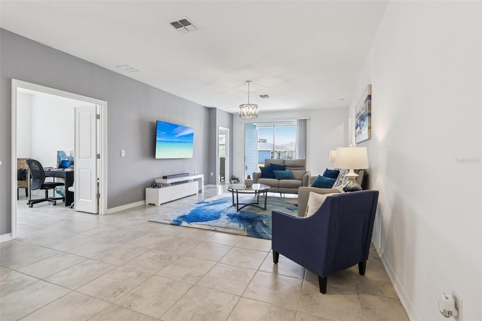 Image 20 of 66 For 2002 Myrtle Pine Street