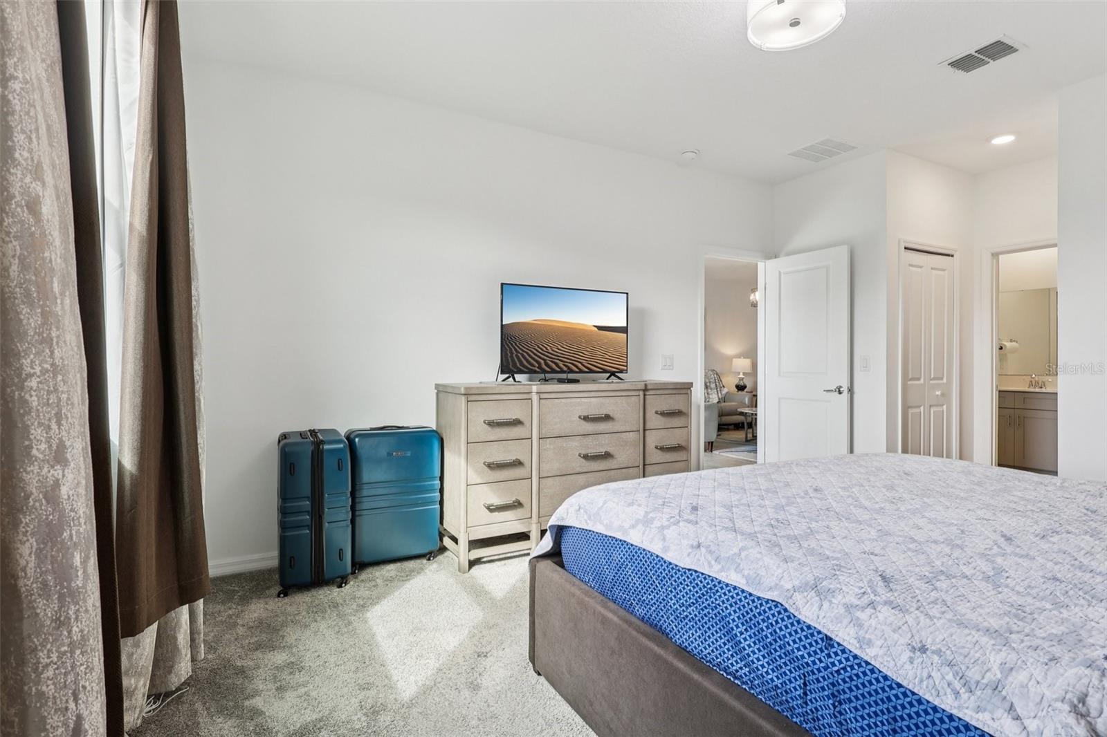 Image 31 of 66 For 2002 Myrtle Pine Street