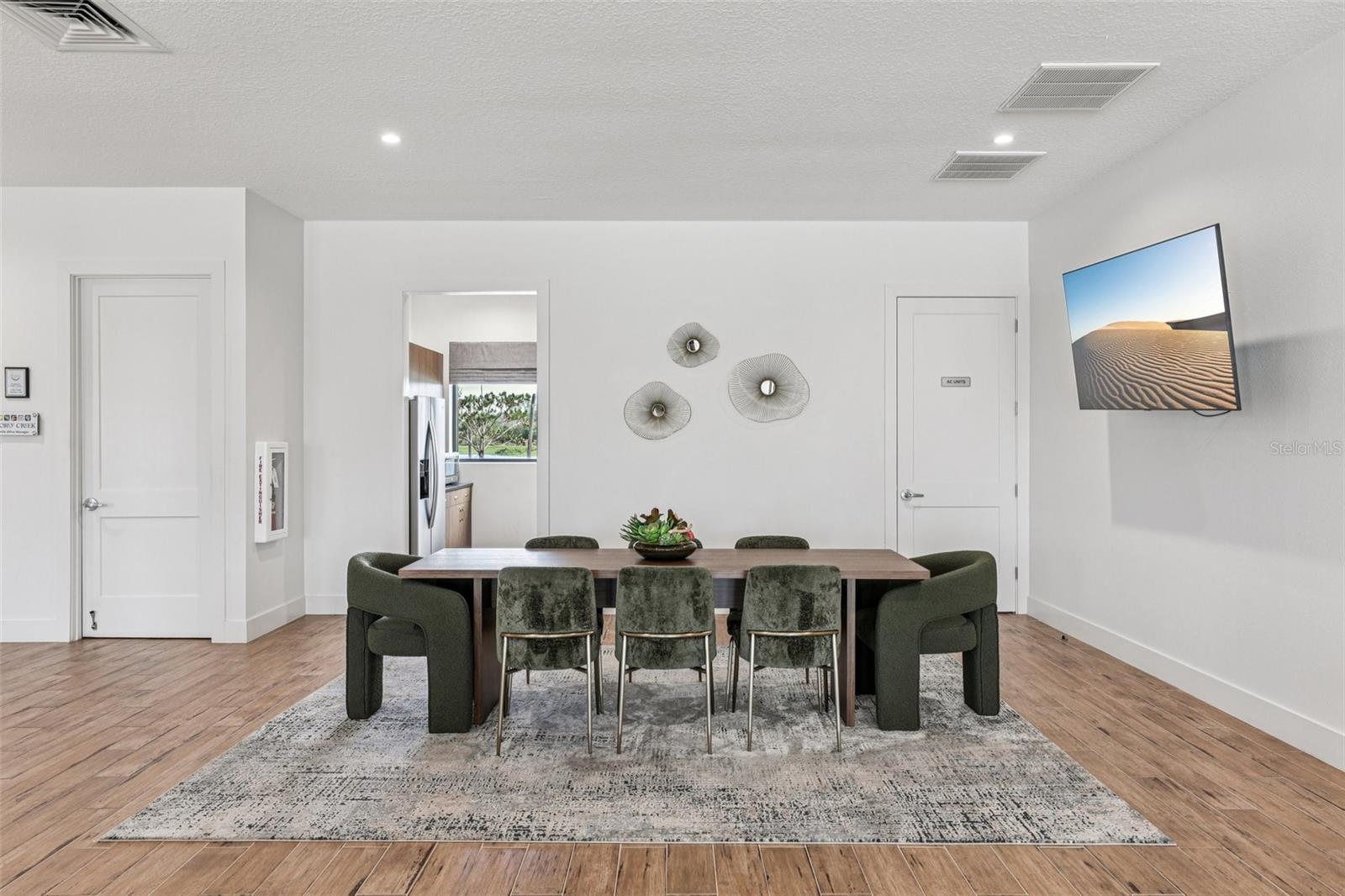 Image 57 of 66 For 2002 Myrtle Pine Street