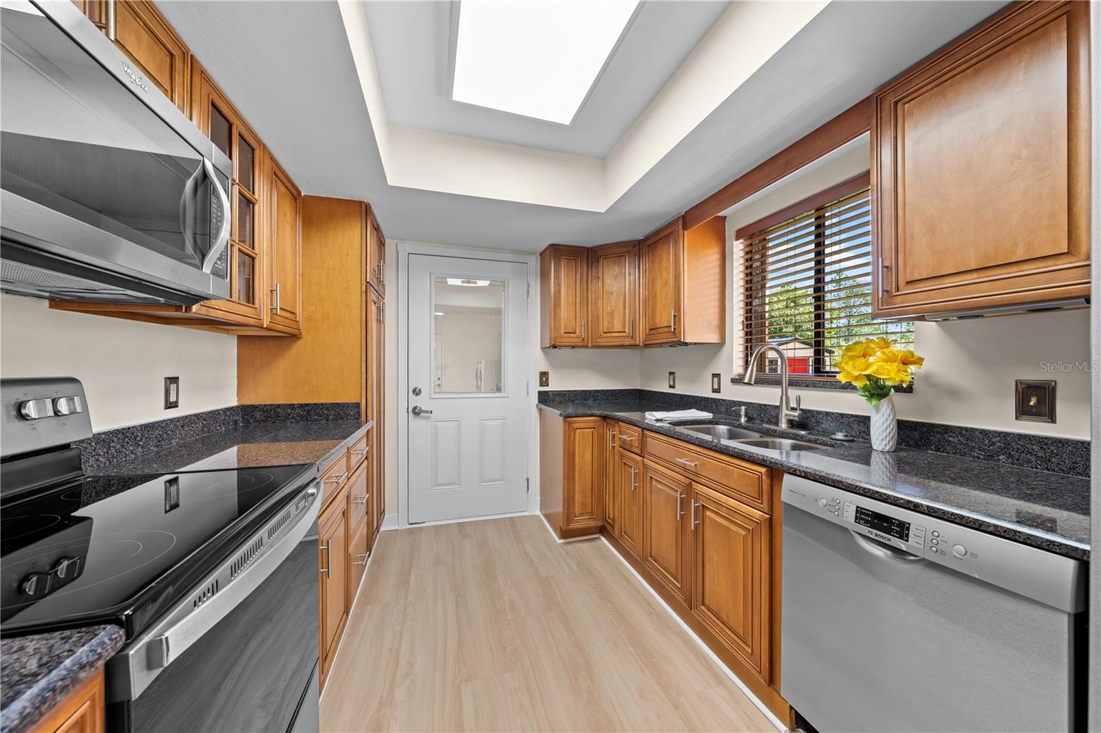 Image 12 of 52 For 6930 Greenhorn Path